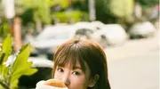 TVB女星秘密备孕有成效？宽松装难掩腹部微凸，幸福孕味藏不住