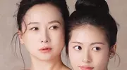 翁虹晒母女合照！56 岁颜值在线，17 岁女儿水晶气质颜值双绝！
