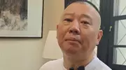郭德纲在家接受采访，独家揭秘，网友认可，没前途的事谁会去做