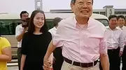 翁帆穿“奶奶裙”引热议，普通出意料，网友：真正美人是这样的！