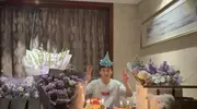 向鹏发抖音祝自己生日快乐，王艺迪曾蓓勋送祝福，评论区里很温暖