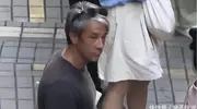 好惨！49岁香港知名男星满头白发显沧桑，拍戏多年没钱买车买房