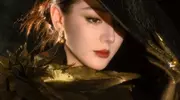 上海这晚，热巴紧身礼服勒出肉感，杨幂葫芦身材抢镜，倪妮太敢穿