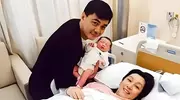 46岁的秦海璐，每月给痛失至亲的婆婆钱，说是她的第三个孩子