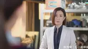 新闻女王2｜Man姐佘诗曼穿搭成时尚女王，亲揭今季服装最大特点