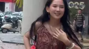汪峰女友森林北现身泼水节，身材吸睛，网友直呼太美