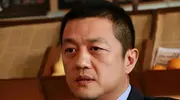 李亚鹏又出事了，女儿李嫣也“被牵连”，王菲担心的事还是发生了
