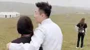 S家乱成一锅粥！唯独他护住了大S的尊严