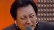 唐国强的“糟心事”：大儿子视力缺陷，小儿子残疾，73岁不敢退休