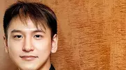 21年前含泪继承父亲133套房，身价百亿的汤珈铖，如今现状怎样？