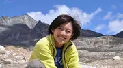 李七月淡出荧幕引猜测，转型幕后生活，网友热议职业选择