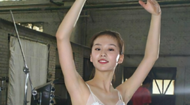 刘诗诗昔日跳芭蕾舞旧照曝光 舞姿优美气质出众