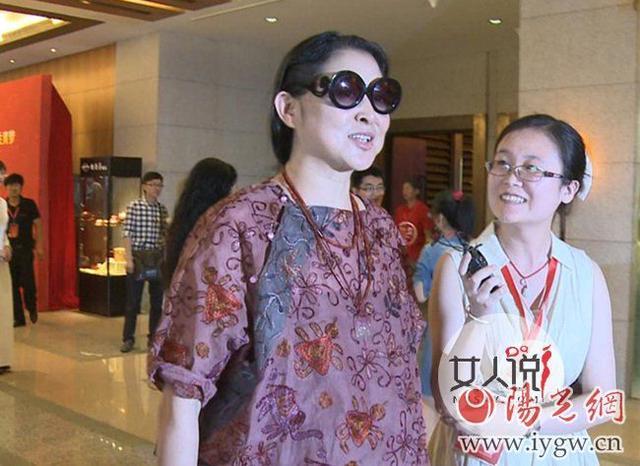 倪萍儿子虎子得了什么病 倪萍因为儿子患病离开央视的隐情