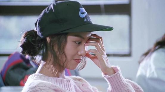 她用20年时间原谅星爷嫁给大7岁老公容颜依旧星爷却白发孤独