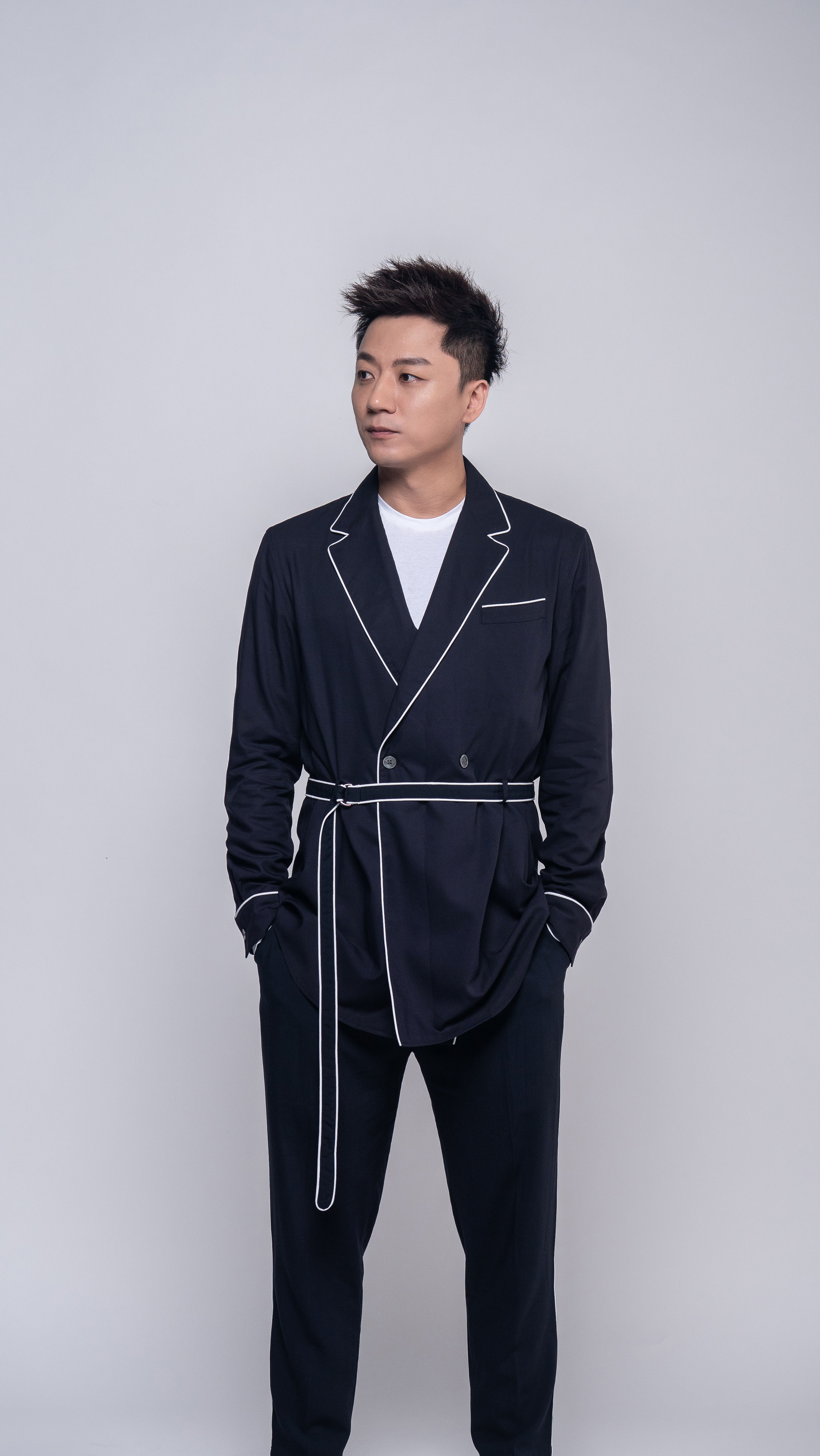 张磊中秋暖心送祝福献唱祖国70周年华诞