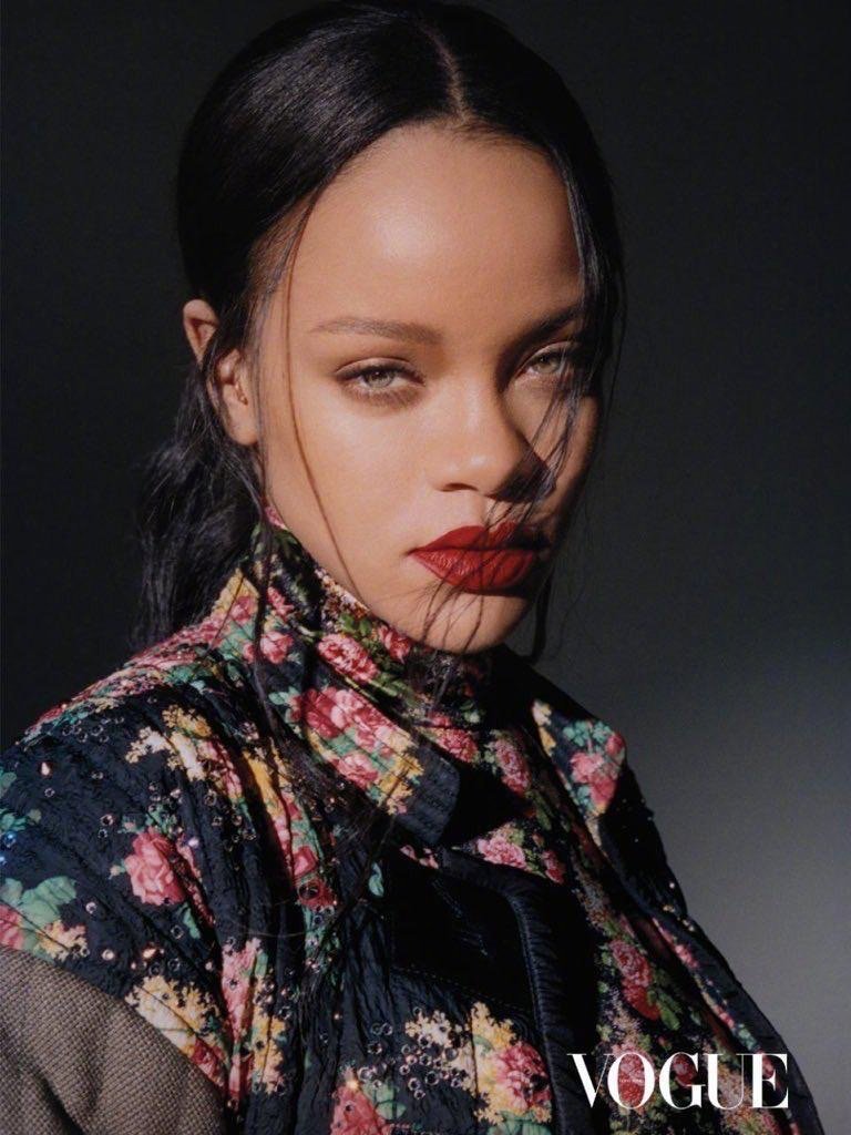 H Rihan Rihanna气质强大溢出屏幕,花里胡哨造型HOLD住无难度 -- 眼界,放眼世界