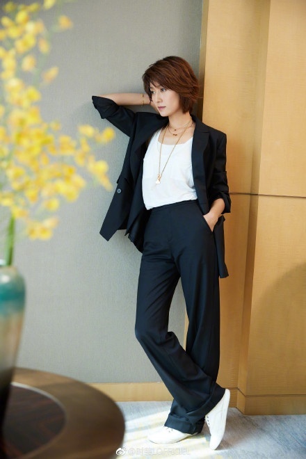 马伊琍被网友说胸下垂她的回应简直太精彩了