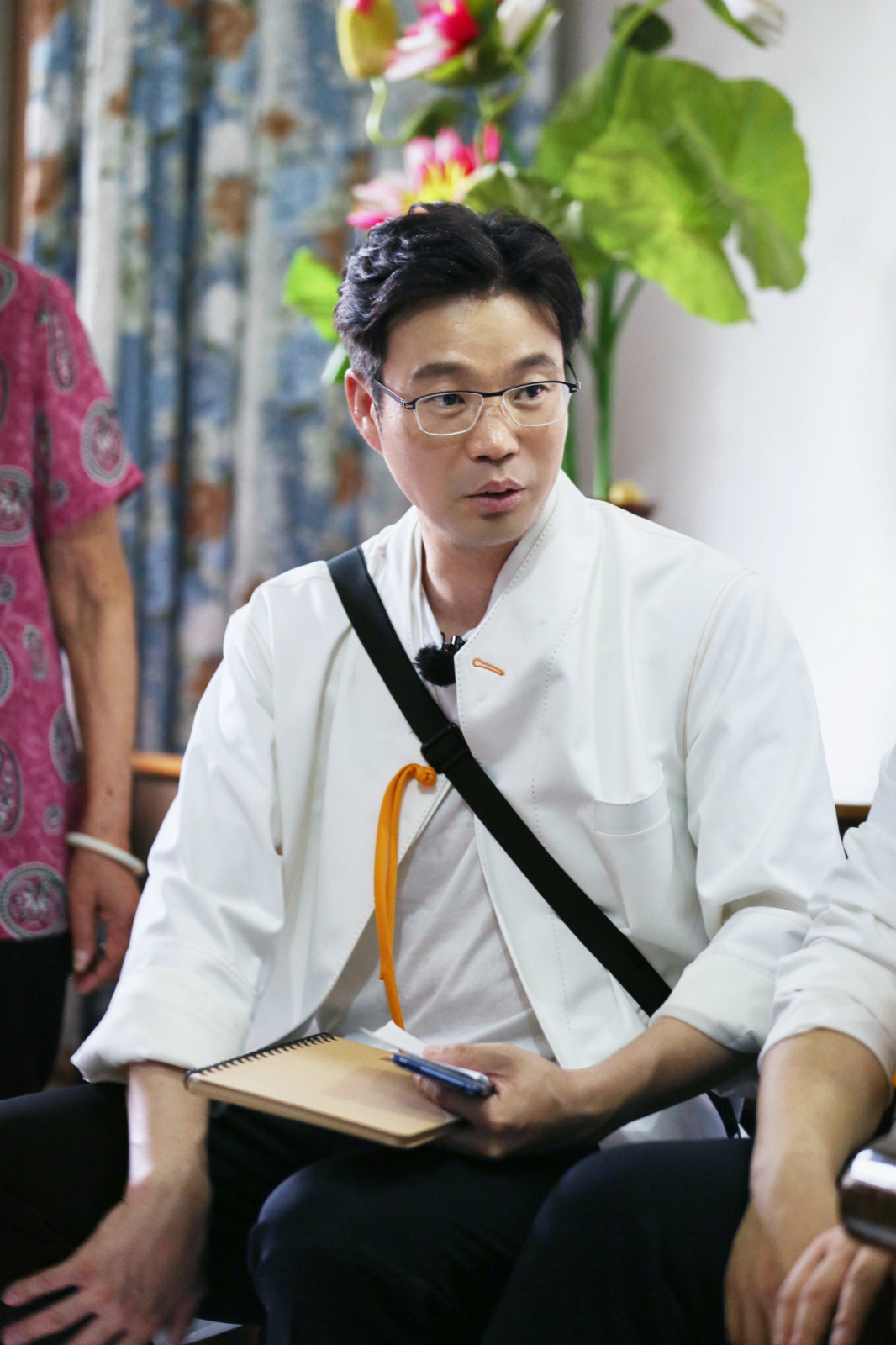 极限挑战5聚焦饮食文化王迅岳云鹏上演无间道