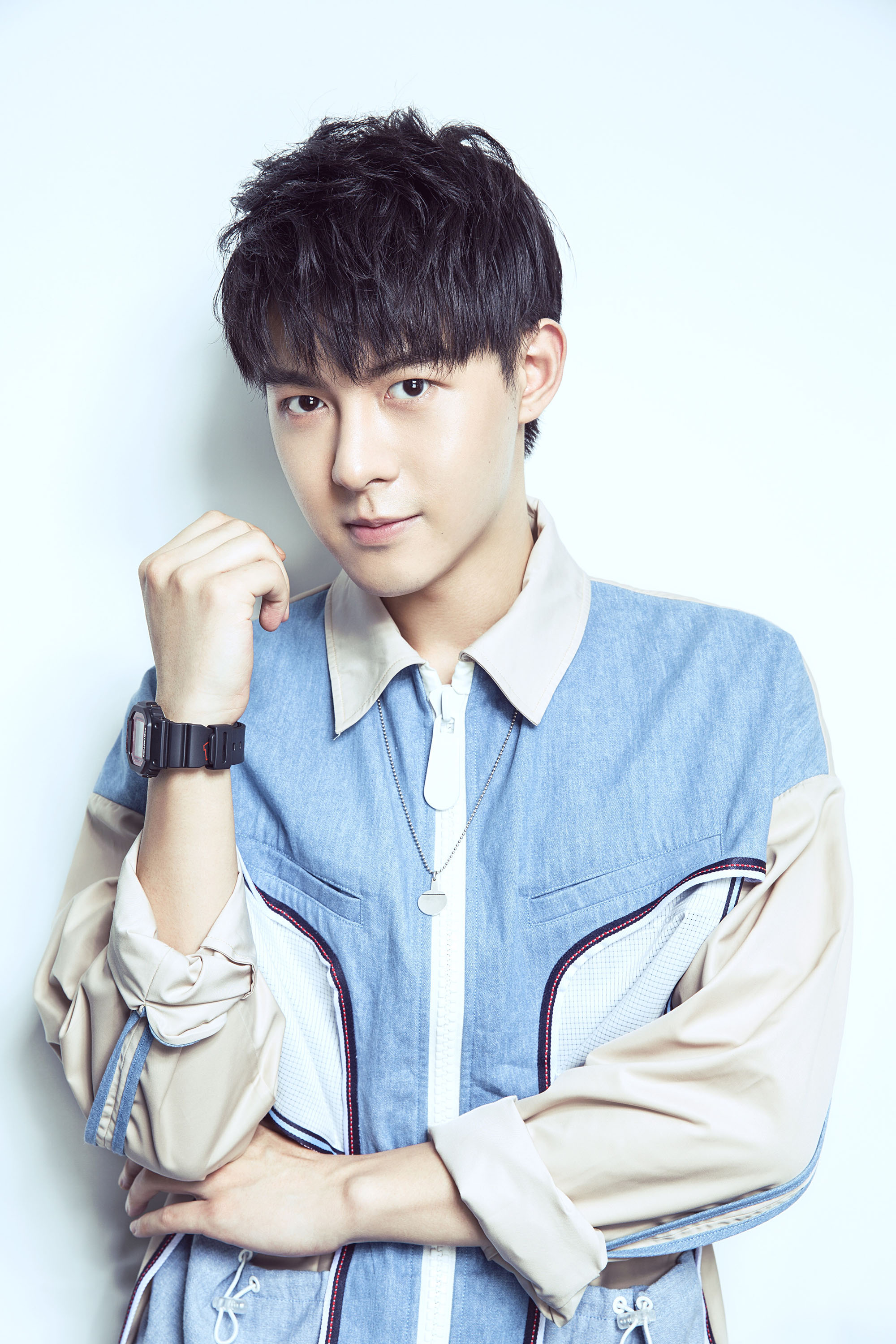 追球定档发布会朱元冰自称腰好成现场气氛担当