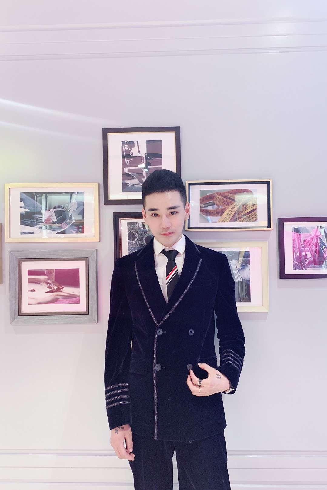 萌娃背后的全能经纪 梦想导师德小兴甘做孩子最坚实的后盾 - 360娱乐