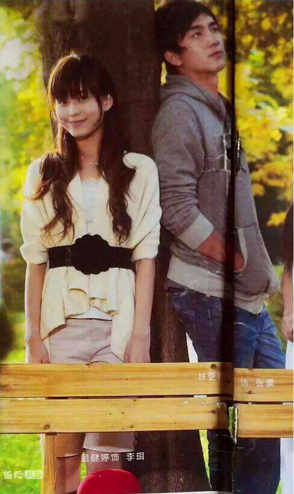 还未正式入圈前和林更新一起做过饶雪漫的书模,扮演《左耳》中的小