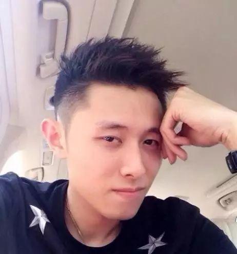 嫁入豪门被宠溺，霸道总裁跪地求婚，活成现实版琼瑶女郎！