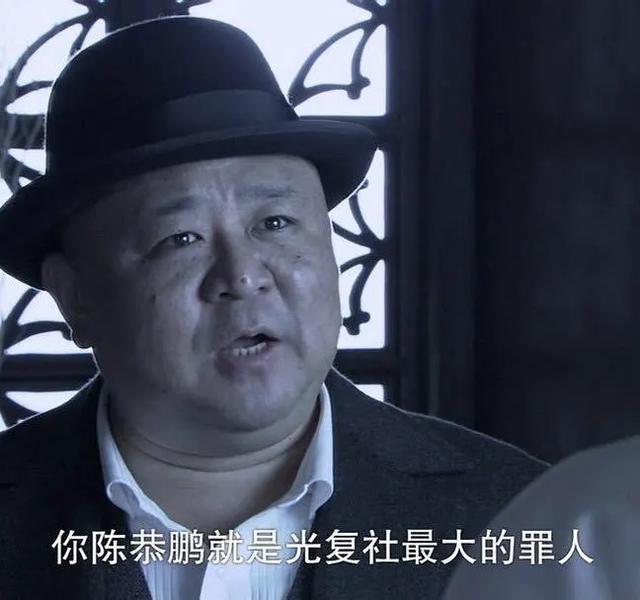 同样都是抗日神剧为什么燕双鹰屹立不倒主创班底才是关键