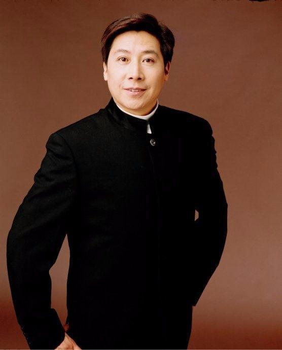 李双江妻子梦鸽前男友, 身份也不简单啊, 被人们誉为歌圣!