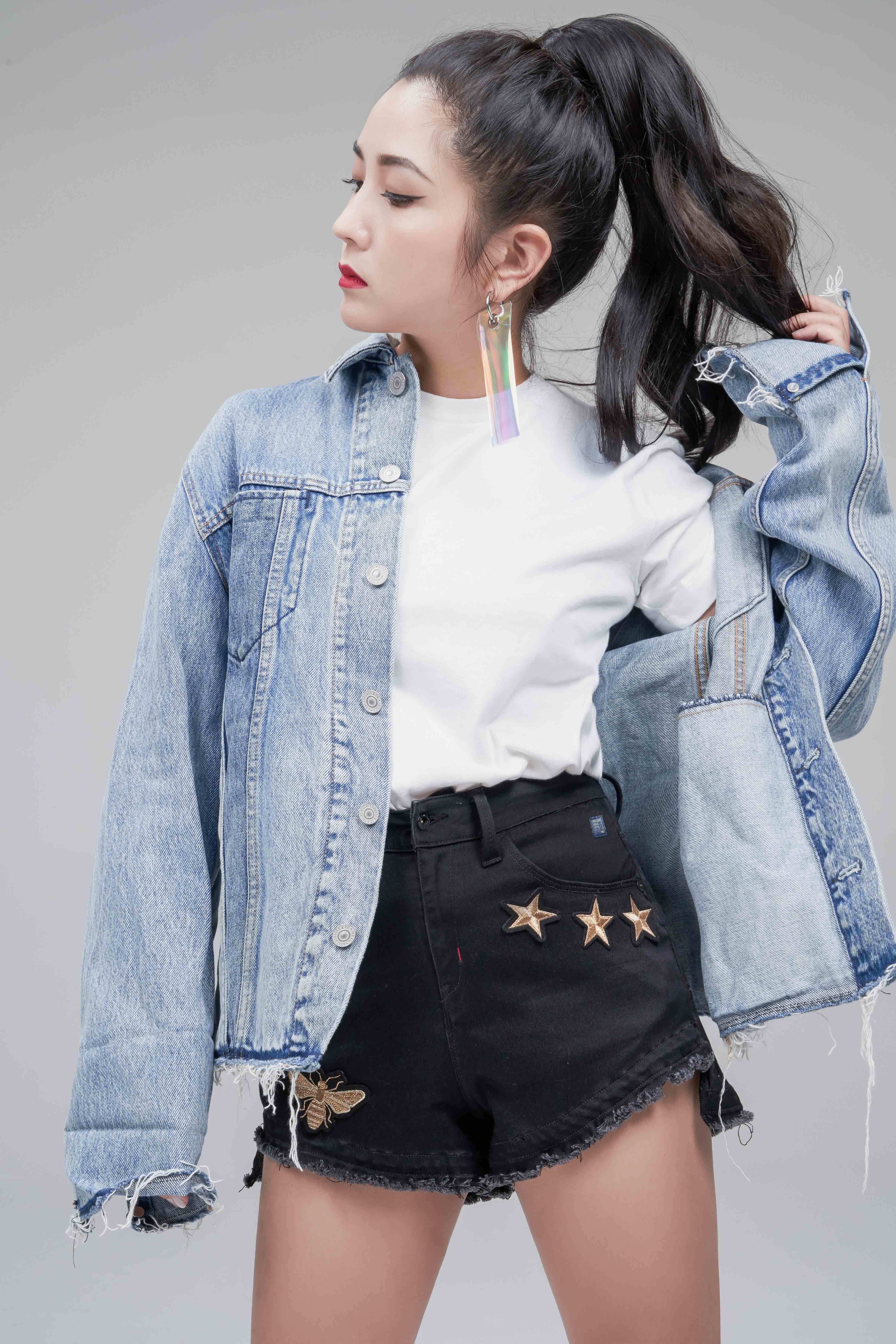 再见何洁黑胶唱片限量发售追求艺术诉说温暖爱意