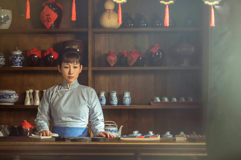 秦海璐称演《老酒馆》很幸福  陈宝国是个好前辈