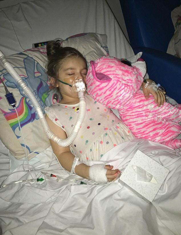 医生把白血病当感冒治差点害死这个小女孩