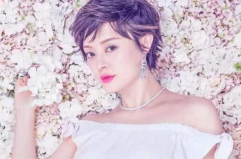《跑男》5位成员的老婆近照，个个美的勾人心魄，唯独他无奈了