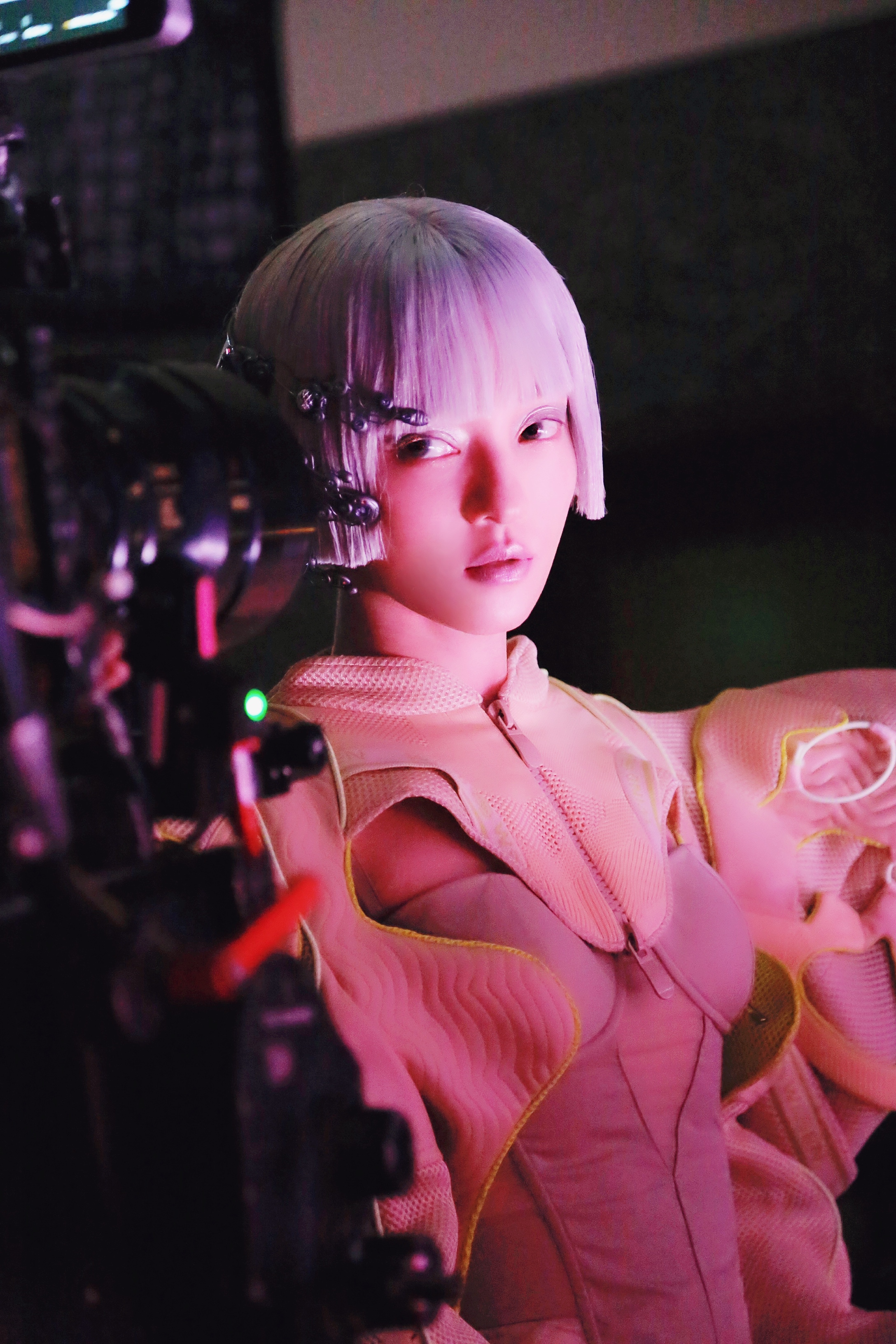 暗黑科技童话抢眼张韶涵引路的风筝正式版mv颠覆上线