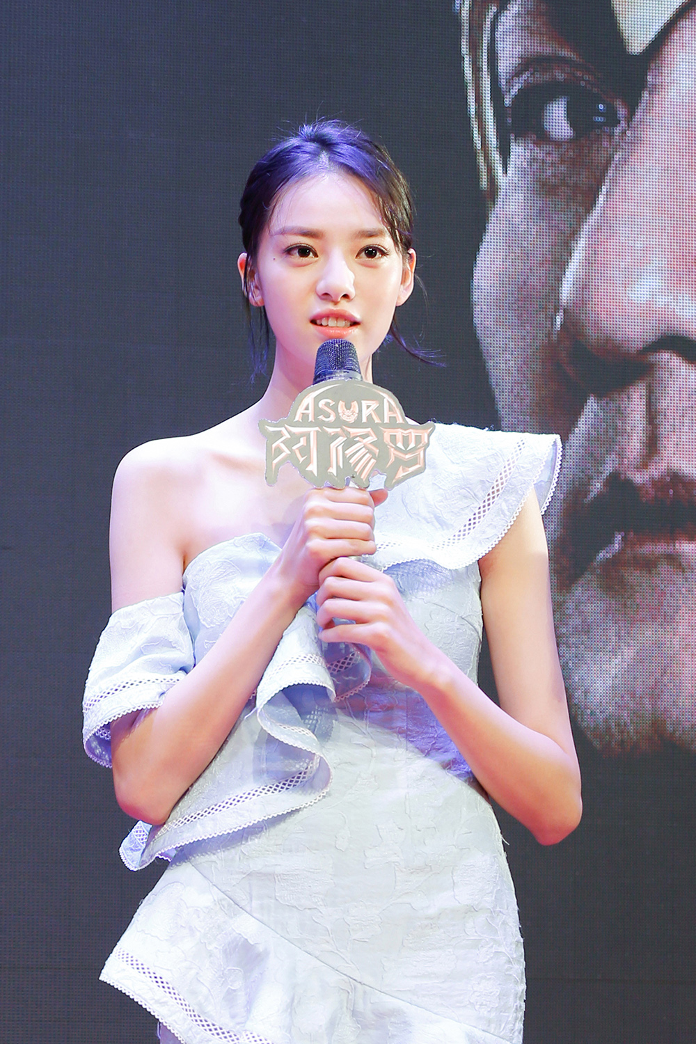 张艺上清新亮相阿修罗广州站路演亲和力满分