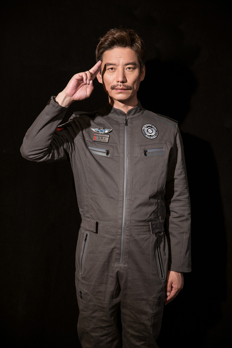 《流浪地球》定档大年初一 杨皓宇上演史上最"怂"宇航员