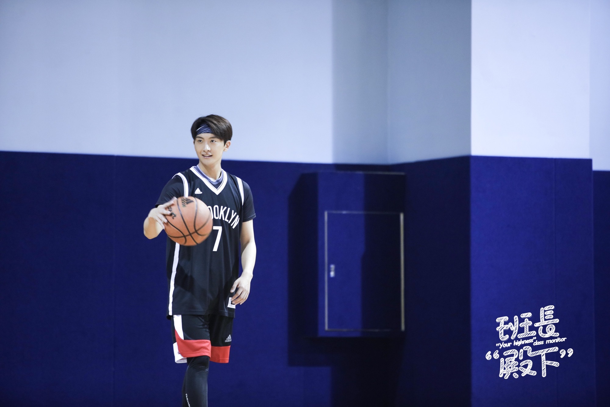 牛骏峰班长殿下展喜剧细胞上演校园版傲慢与偏见