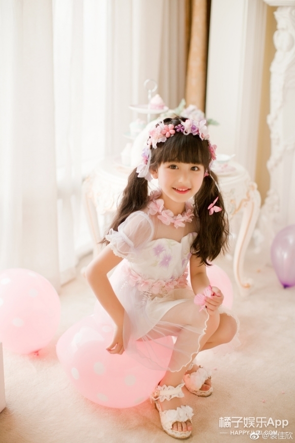 最近很火的几个00后网红这届孩子们好像有点优秀