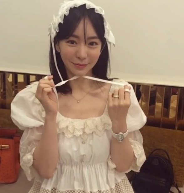 黄荷娜聊天记录曝光也曾传播非法视频拒绝配合警方逮捕命令