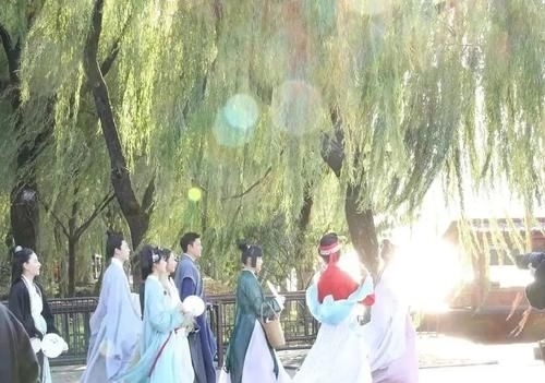 爱乐之程 古装路透来袭 唯独少了宁静 这是被孤立了 360娱乐 爱乐之程 古装路透来袭 唯独少了宁静 这是被孤立了 360娱乐