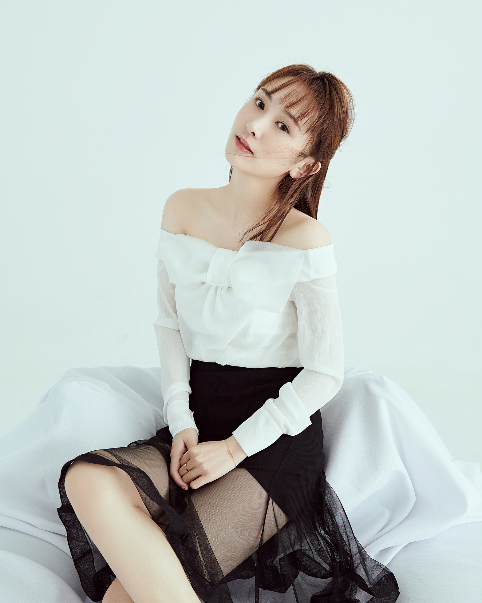 鲁佳妮夏日写真曝光,清新自然浪漫纯净 - 360娱乐,你开心就好