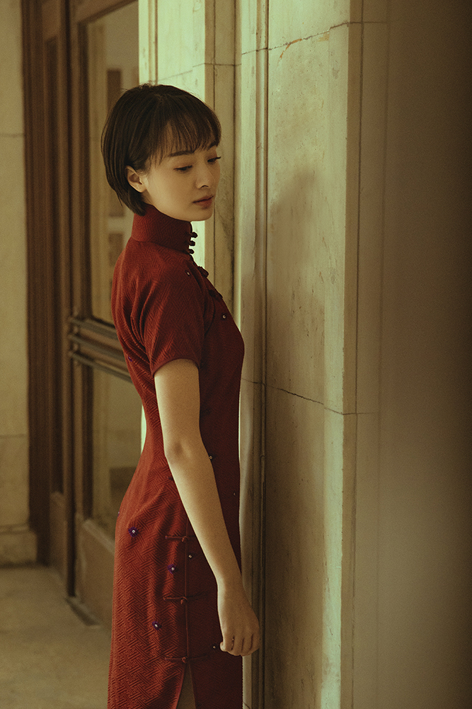 孙铱民国风写真优雅演绎上海滩古典美人