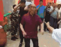 以前的霹雳舞王者现在已经老了