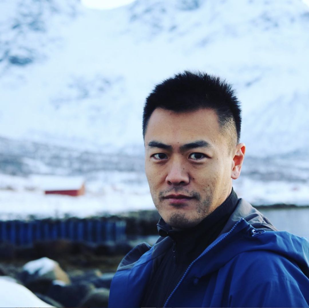 讲真,如果有刘鸣炜这样的男人追你,你会不会接受呢?