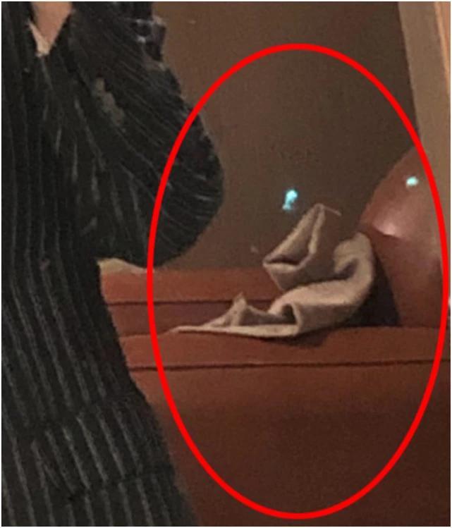 妻子不在家，汪小菲深夜独自买醉，家里乱成一团糟，衣裤到处乱放
