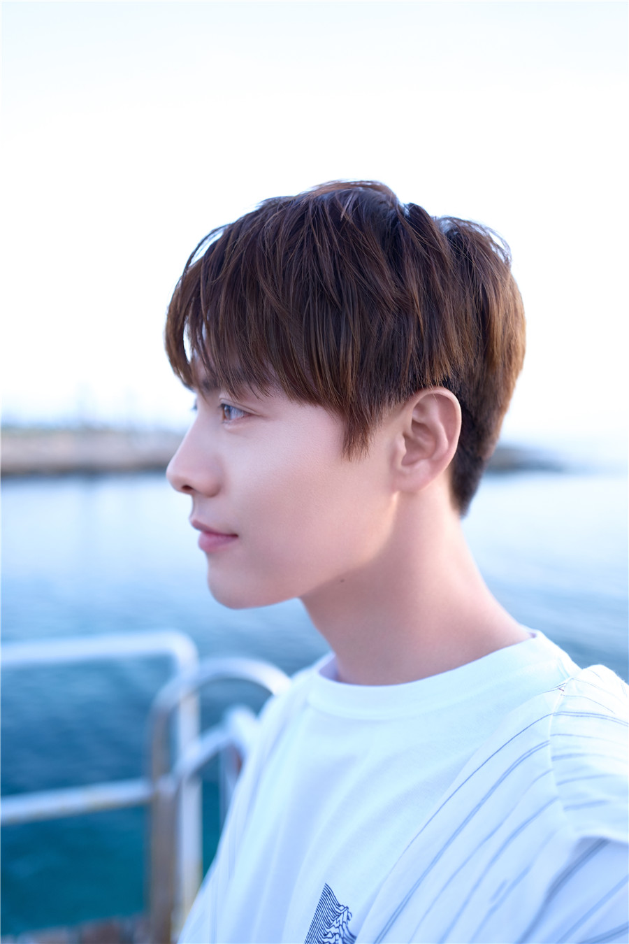 马天宇新书观心上线从青涩到成熟袒露内心世界