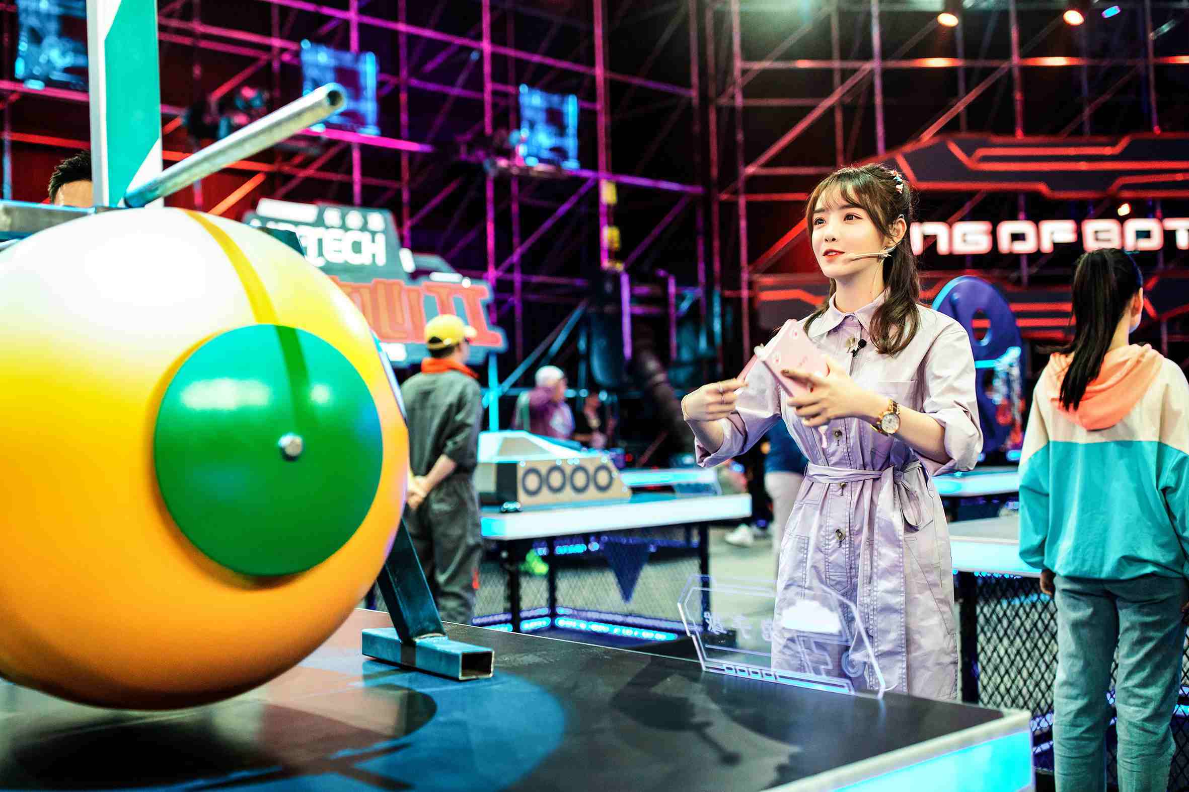 《铁甲雄心2》朱容君 (4).jpg