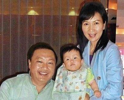 除了大S这8个女明星也流产过，狠心打胎的她63岁仍无儿无女