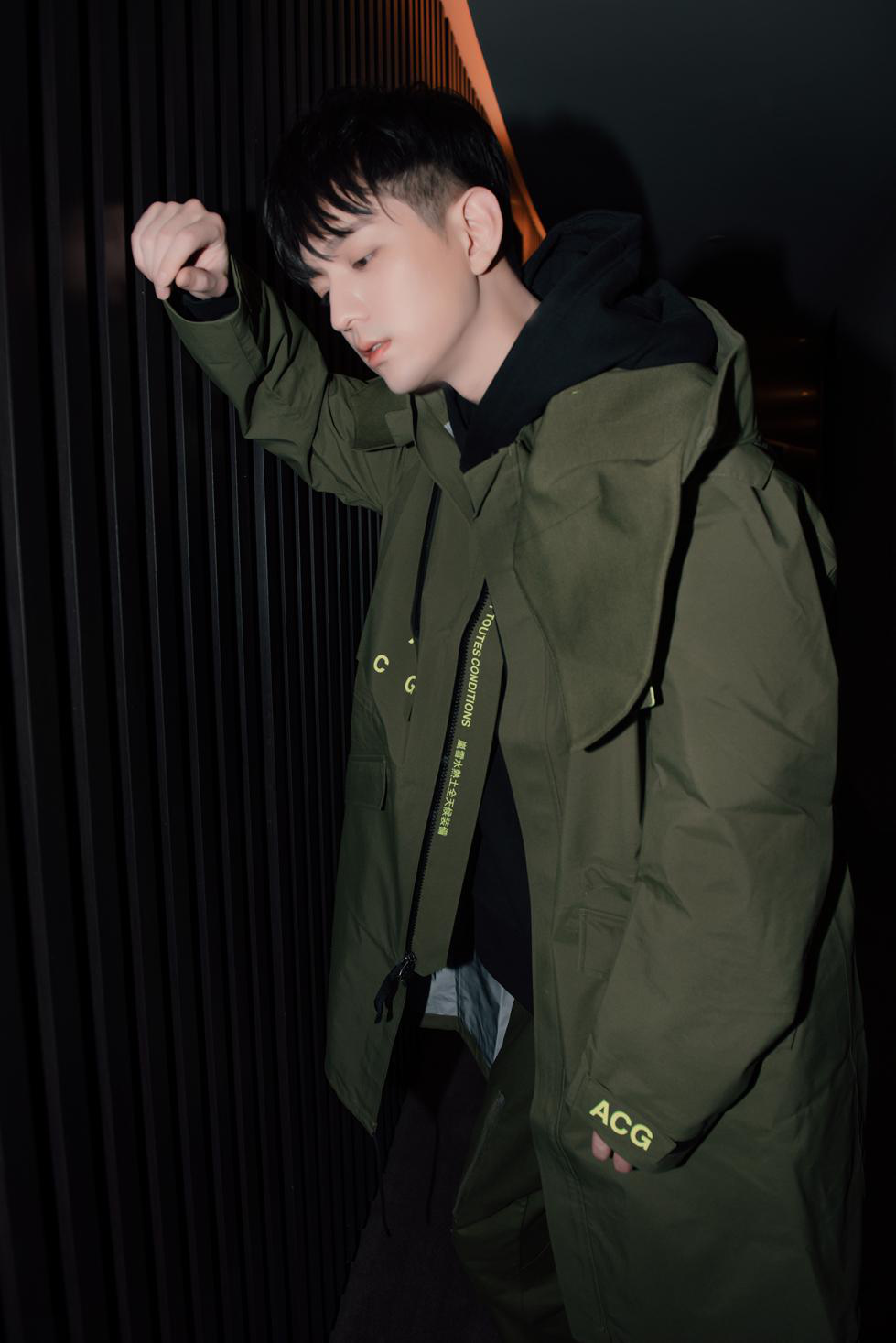 当天,文苡帆与新锐演员周雨彤,青年男演员张铭恩,超