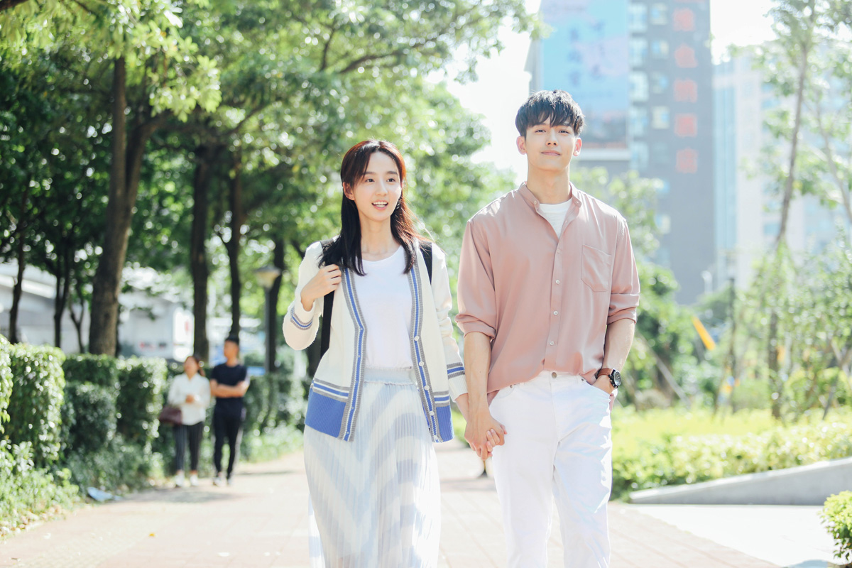 光年2许晓诺回应撞脸赵丽颖想跟王力宏演爱情戏