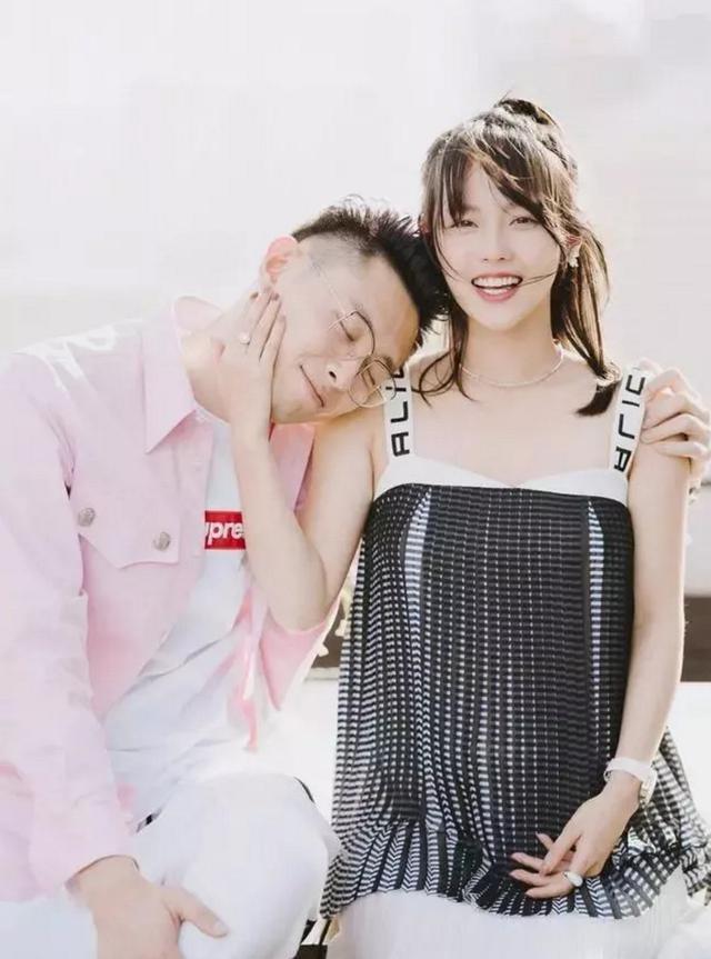 嫁入豪门被宠溺，霸道总裁跪地求婚，活成现实版琼瑶女郎！
